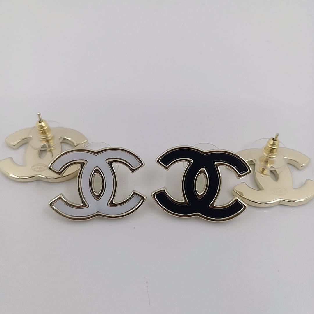 Chanel Black 18K Gold Earrings